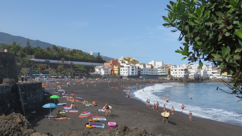 day, building exterior, sky, city, 4K, sand, plant, lava, water, sea, beach, land, incidental people, outdoors, tree, tenerife, nature, group of people