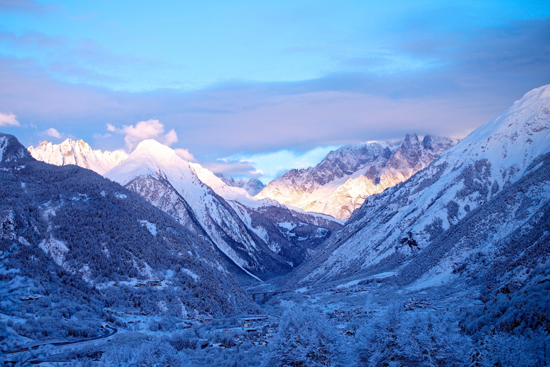 ski, Morning, Alps, village, Alpine, Valle dAosta, 5K, landscape, snow, peaks, nature, day, sci, Italian, Italy, Europe, travel, Blanc, La Salle, photo