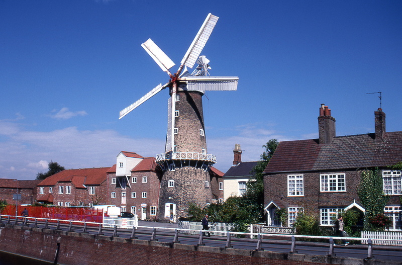 england, windmill, the past, building exterior, traditional windmill, united kingdom, wind turbine, no people, environmental conservation, sky, boston