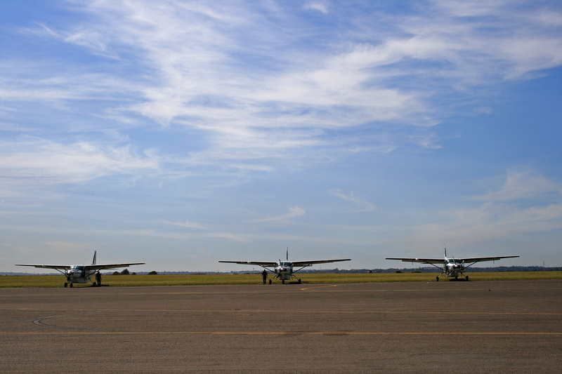 blue, sky, nature, cessna caravans, stationary, leaving, no people, airport, airport terminal, airplane, aerospace industry, transportation, military, cloud - sky