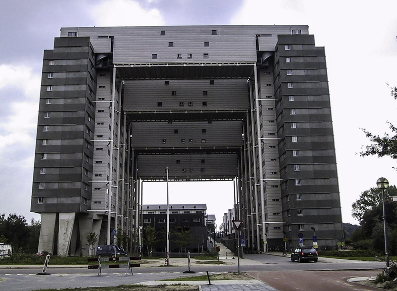 real people, office building exterior, 720P, motor vehicle, land vehicle, urban Scene, housing, Utrecht, sky, transportation, residence halls, incidental people