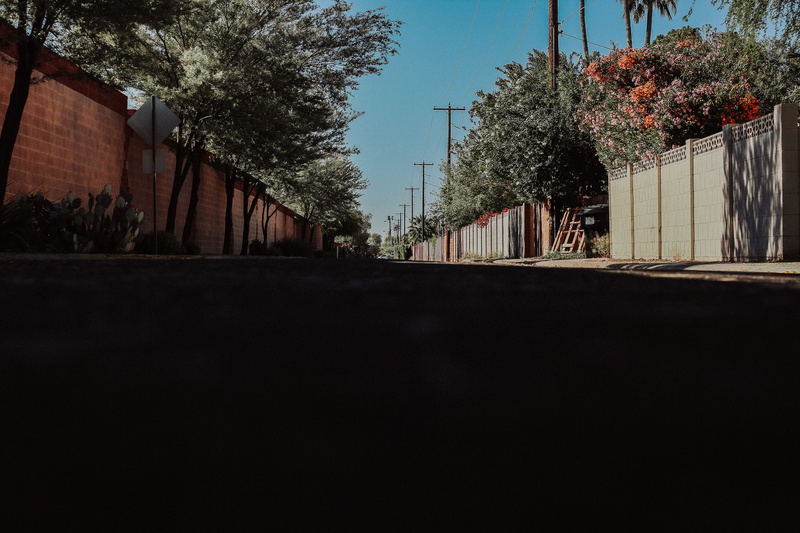 transportation, 5K, tribe, road, built structure, building, united states, no people, outdoors, growth, whitespace, landscape, street, sunlight, house