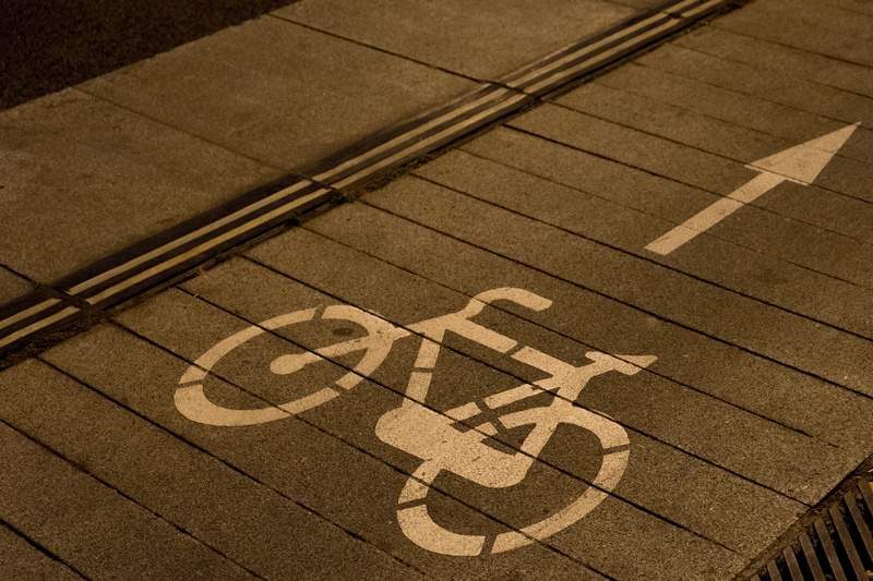 Bicycle, madrid, bike, city, tourism, no people, communication, road, trail, Walk, direction, transportation, outdoors, lane, paving stone, street, day