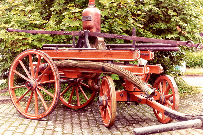 hand labor, nature, brand, land vehicle, cart, outdoors, no people, red, mode of transportation, 5K, day, historically, metal, rusty, fire, stationary