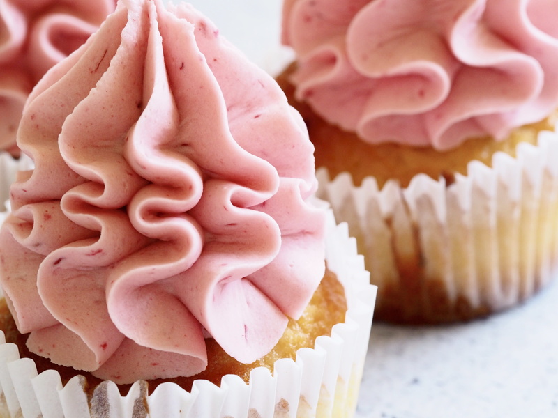 freshness, indoors, baked, close-up, temptation, ready-to-eat, delicious, still life, birthday, treat, unhealthy eating, sweet, pastry, icing, pink color
