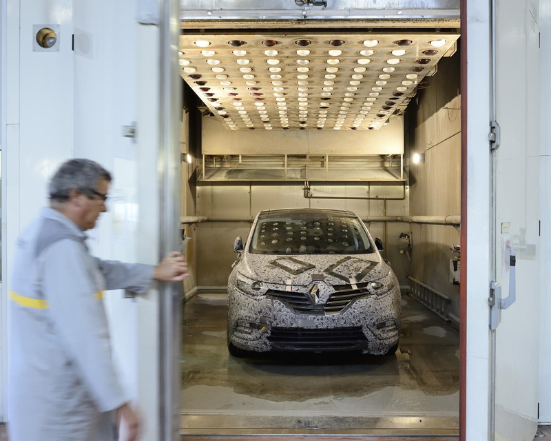 one person, renault, males, looking, motion, car, adult, uniform, 720P, machinery, transportation, business, occupation, men, factory, appliance, manufacturing equipment