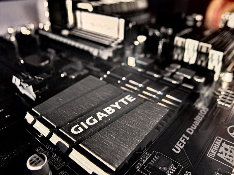 processor, linux, focus on foreground, 4K, arm, studio, metellus, the media, technology, pc, boards, shallow, sound mixer, amd, communication, club dj