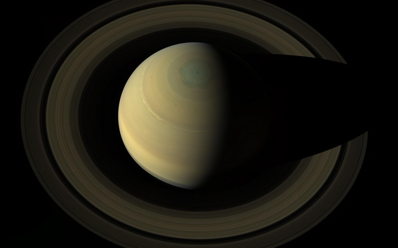 optical instrument, shape, Saturn, 1080P, digital camera, studio shot, black background, close-up, spinning, photography themes, Planetary Rings, geometric shape