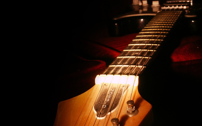 bass guitar, 720P, rock music, headstock, indoors, string, string instrument, fretboard, arts culture and entertainment, still life, no people, double bass