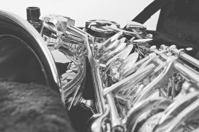 stack, musical instrument, heap, sax, close-up, metal, jazz, still life, nature, 4K, black and white, man made object, in a row, music, no people, abundance
