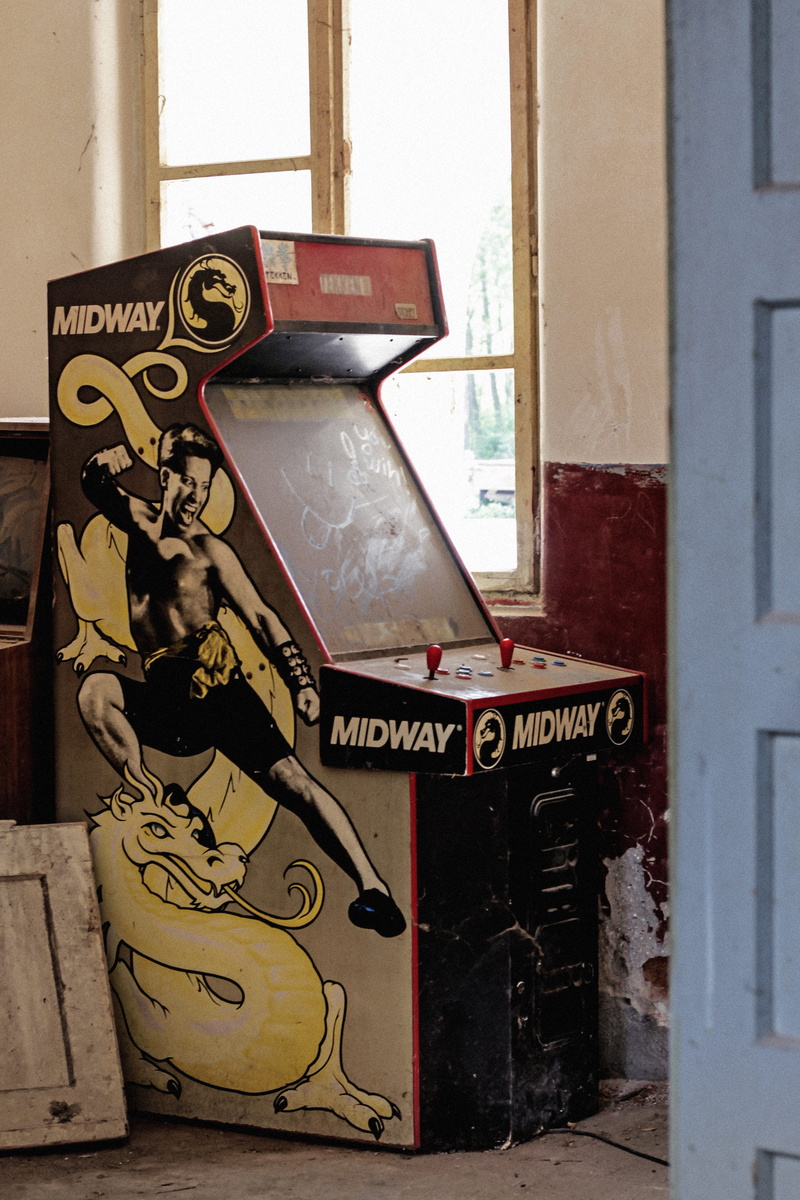 art and craft, dusty, dust, vintage, arcade, 1992, architecture, representation, national park djerdap, abandoned, music, entertainment, built structure