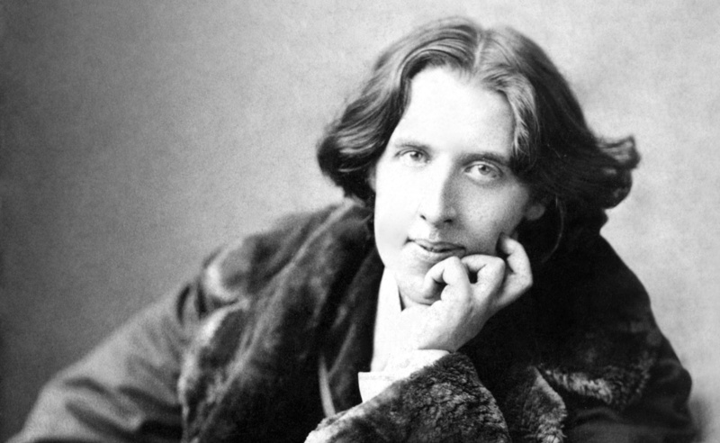 Wilde, 2K, hand on chin, fur, contemplation, adult, portrait, s, hairstyle, looking, coat, looking away, depression - sadness, Vintage, front view, sadness