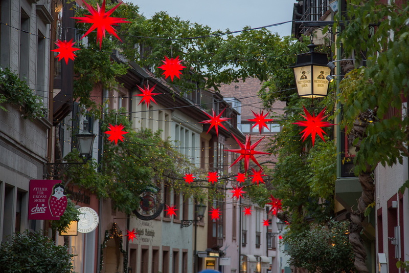 city, advent, red, plant, growth, flower, built structure, freiburg, architecture, residential district, poinsettia, flag, lighting equipment, 4K, street
