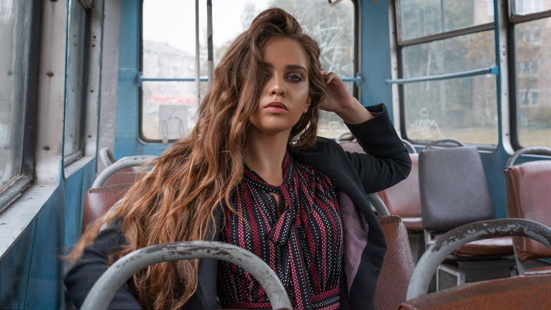 brunette, Artemy Mostovoy, hair in face, smoky eyes, Maria Smirnova, buses, portrait, hazel eyes, tanned, longhair, 1080P, sitting, women, face, wavy hair