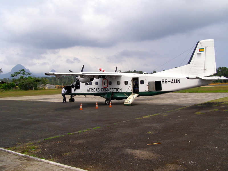 leaving, air, travel, government, air Vehicle, mode of Transport, transportation, military, plane, africa, airport runway, asphalt, cloud - sky, sky, fighter plane