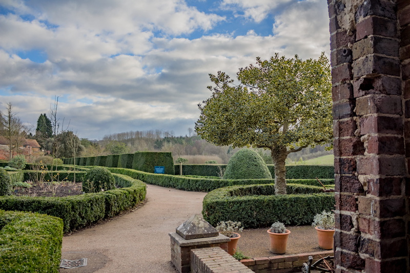 garden, clouds, park, leeds castle, day, architecture, beauty in nature, scenics - nature, 5K, green color, outdoors, hedge, built structure, tranquility