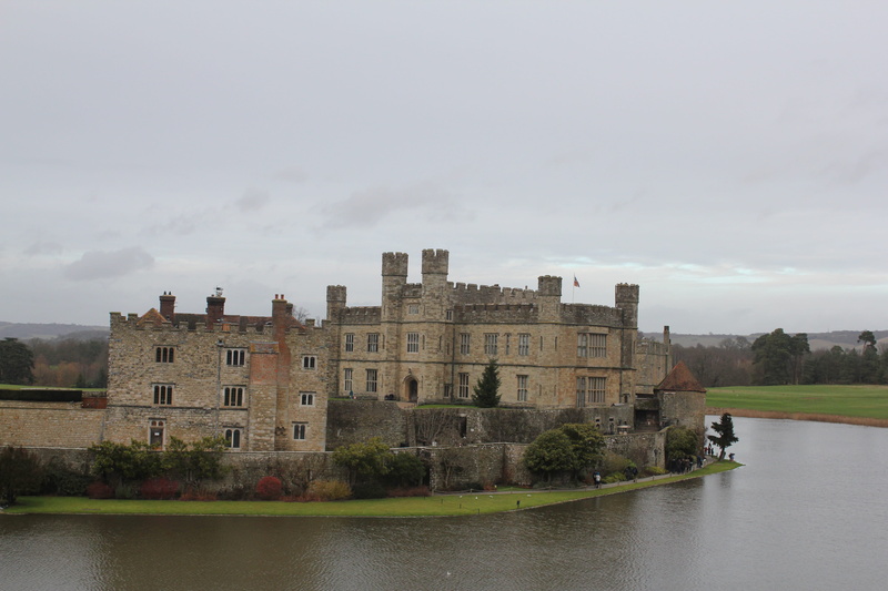 plant, fort, no people, history, water, nature, the past, lake, battle, england, day, built structure, sky, leeds castle, building, travel destinations