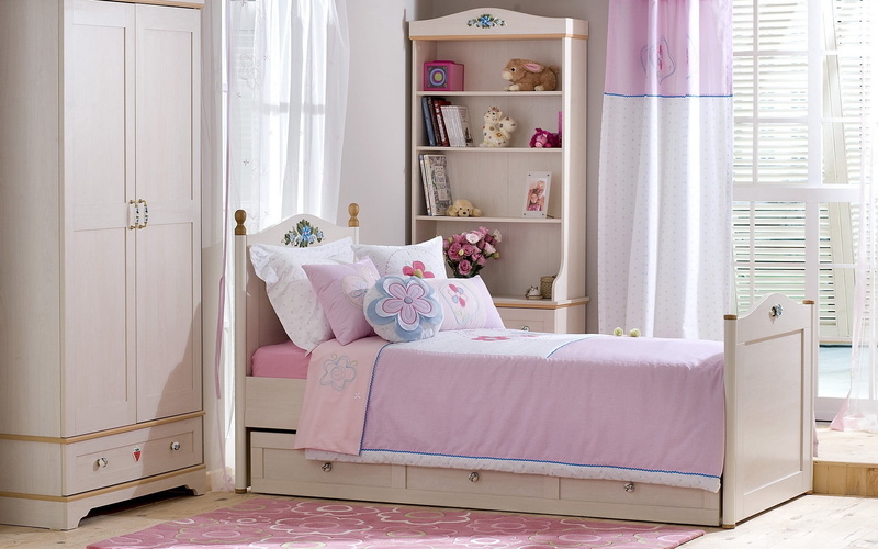 window, day, no people, bedding, bedroom, interior, home showcase interior, nursery, home interior, furniture, chair, white, domestic room, room, shelf