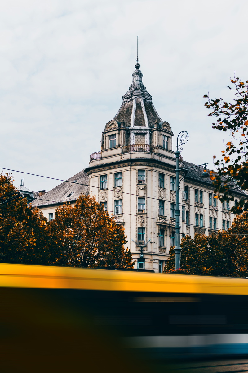 sk, gray, 5K, yellow, house, building, concrete, building exterior, architecture, mode of transportation, public transportation, travel, city, white, blue