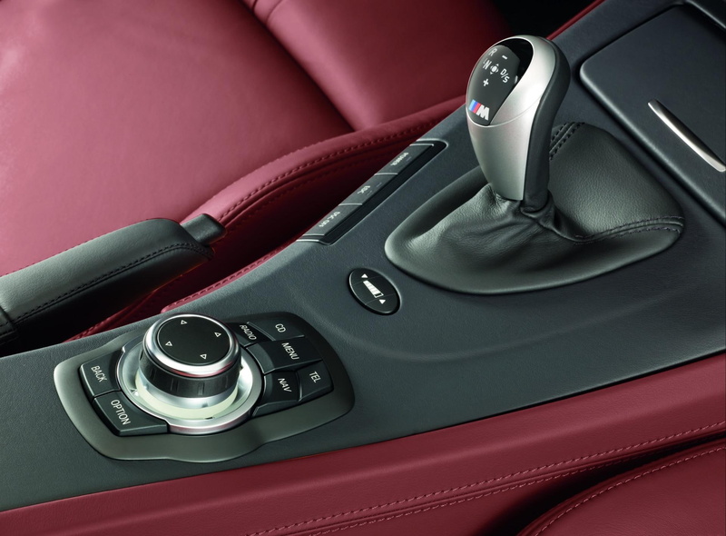 coupe, computer, modern, motor vehicle, push button, land vehicle, connection, m, g, technology, gts, vehicle interior, indoors, 1080P, gearshift, ii