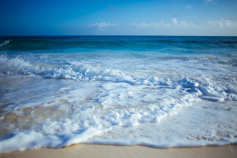 beauty In Nature, waves, tranquil Scene, waters Edge, travel Destinations, horizon Over Water, 5K, sky, land, turquoise Colored, travel Locations, summer