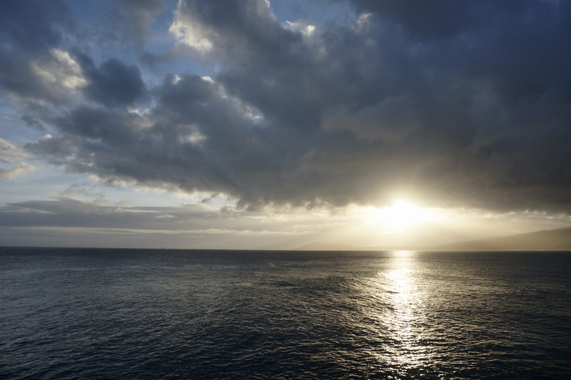 sea, no people, cloud - sky, sunbeam, ocean, tranquility, outdoors, scenics - nature, horizon, sunset, reflection, sunlight, overcast, seascape