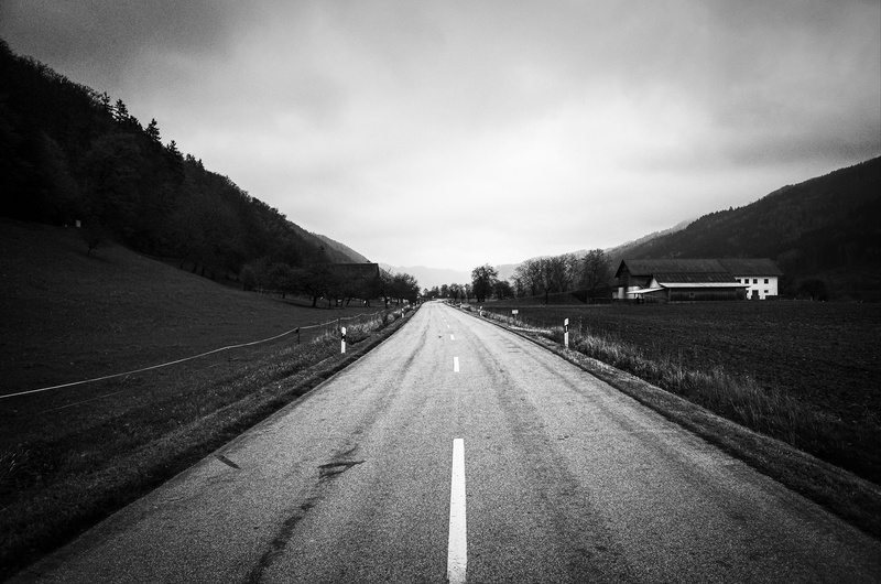 roadslikethese, cloud - sky, dividing line, roads, asphalt, 4K, the way forward, mountain, blackandwhite, mode of transportation, germany, highway, road
