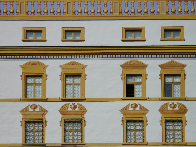 building exterior, pattern, architecture, House Museum, building, day, no people, 2K, history, city museum, upper house museum, backgrounds, full frame