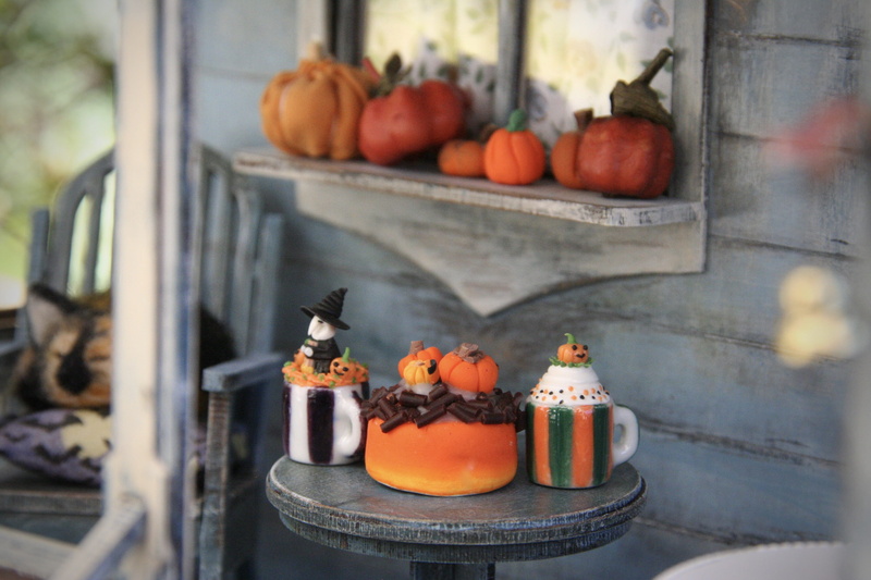 bakery, confectionery, table, pumpkin, choice, wellbeing, still life, group of objects, close-up, stand, container, halloween, cake, fruit, nature, day