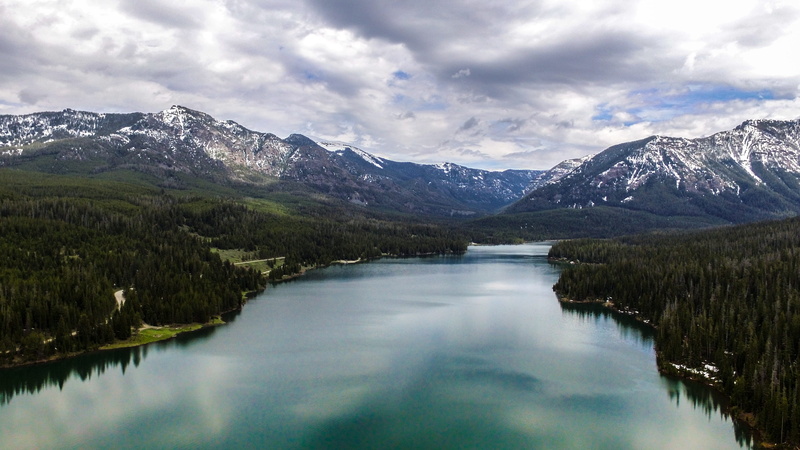 day, scenics - nature, sky, bozeman, mountain peak, montana, mountain range, nature, snow, water, 2K, coniferous tree, landscape, cloud - sky, united states