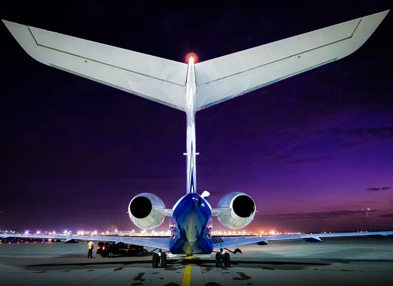 landing - touching down, commercial airplane, outdoors, sky, travel, aircraft, mode of transportation, aircraft wing, global express, flying, jet, airplane
