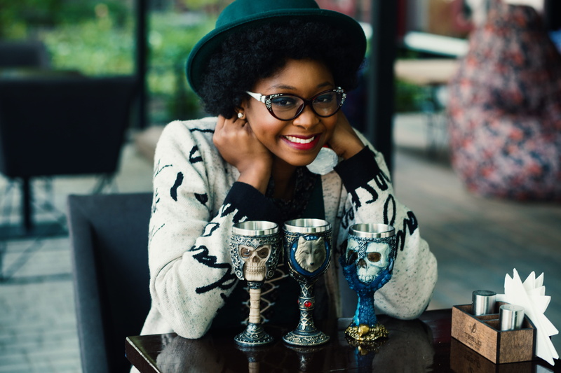 young women, fashion, table, casual clothing, one person, outdoorchallenge, leaning, sitting, eyewear, leisure activity, beauty, woman, women, beautiful woman
