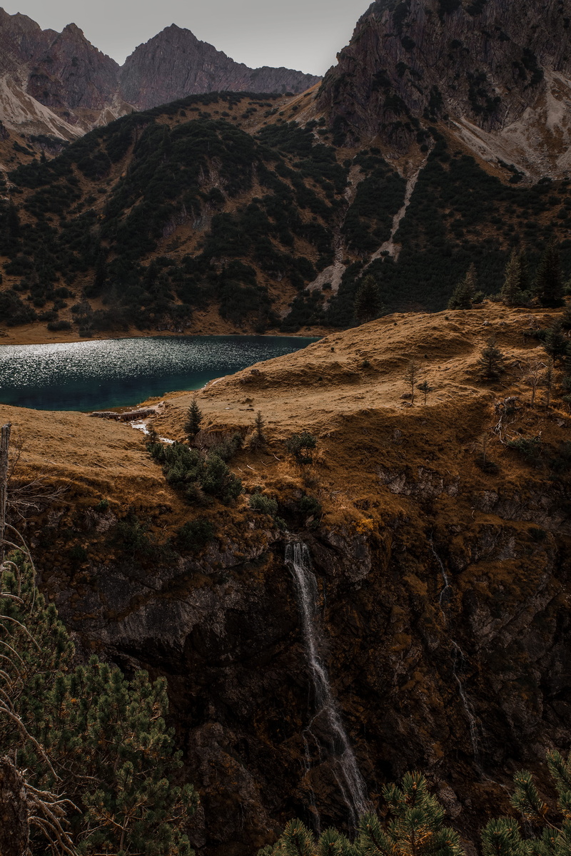 day, mountain peak, brown, nature, canon, mothernatur, beauty in nature, outdoors, 6d, water, mountain, daytime, wilderness, eroded, solid, waterfalls