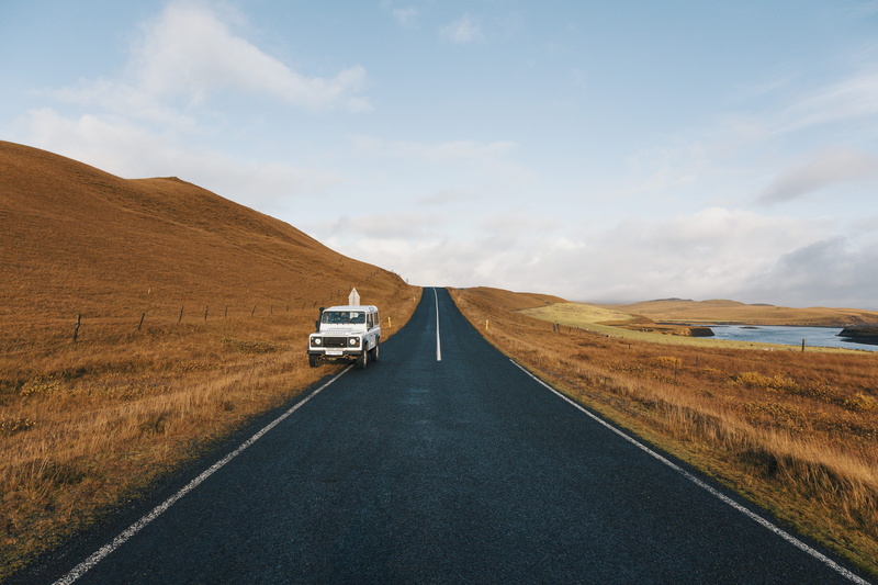 road trip, road, asphalt, highway, Pause, jeep, the way forward, white, motor vehicle, stop, non-Urban Scene, diminishing perspective, multiple Lane Highway