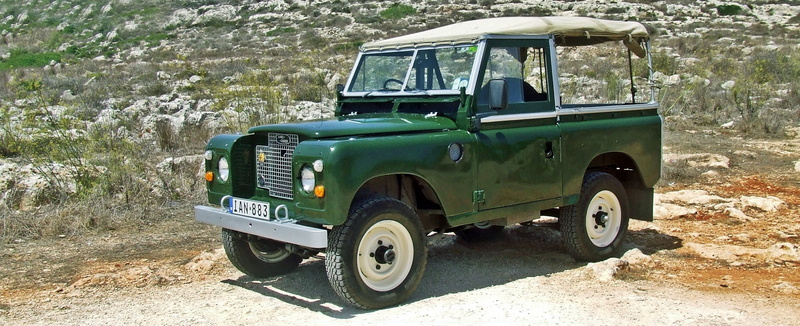 british, suv, car, adventure, land rover, nature, stationary, off-road vehicle, off road, jeep, plant, daytime, rover, offroad, no people, 4x4, land vehicle
