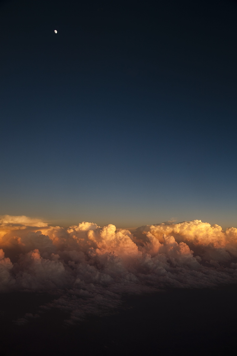 sky, skyt, cloud, orange color, no people, tranquility, idyllic, vast, cloud - sky, photo, dramatic sky, tranquil scene, copy space, moon, blue, cloudscape
