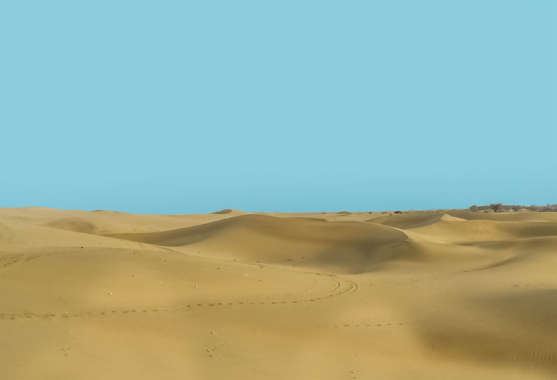 semi-arid, sunny, baron, beauty in nature, field, remote, sky, vast, desert, nature, climate, non-urban scene, eyes, land, slope, clear sky, desrt, tranquility
