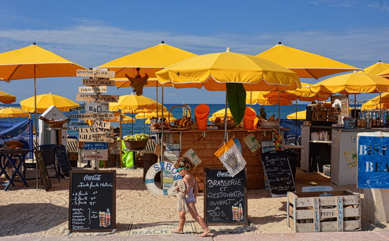 retail display, women, small business, restaurant, market, people, architecture, sunlight, outdoors, retail, sand, real people, beverages, protection, men