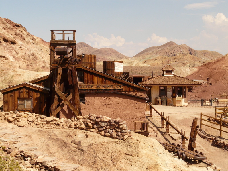 Calico Ghost Town, 2K, rock, usa, concrete, brown, architecture, sunlight, mine, ghost Town, silver mining, nature, outdoors, desert, sky, mountain, solid