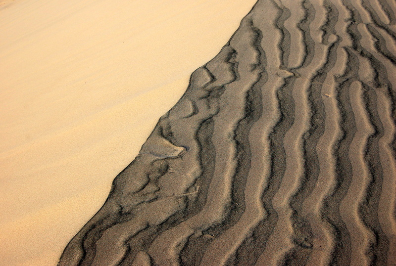 sand dune, non-urban scene, 2K, environment, land, remote, arid climate, landscape, tranquility, nature, gray, pattern, desert, climate, beauty in nature