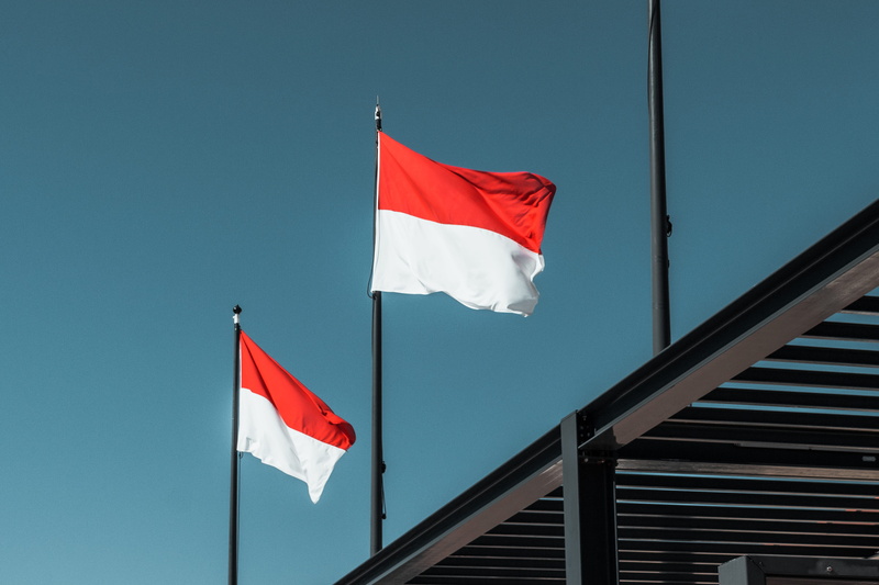 red, window, wind, 5K, clear sky, flags, carlo, environment, emblem, shutter, striped, monaco, built structure, electronics, national icon, monte carlo