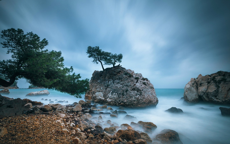 Coast, sky, 1080P, Sea, green, tree, Rocks, Mediterranean, Trees, Blue, France