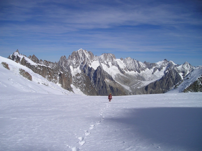 1080P, High, Mountains, real people, one person, mountain range, grandes jorasses, ski holiday, lifestyles, cold temperature, chamonix, sport, vacations