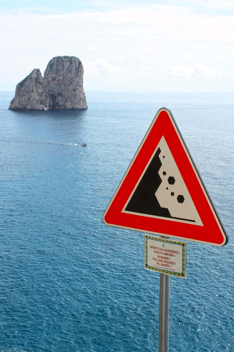 day, rock - object, sea, rock, outdoors, guidance, horizon over water, italy, warning sign, no people, sky, 4K, triangle shape, faraglioni, water, capri