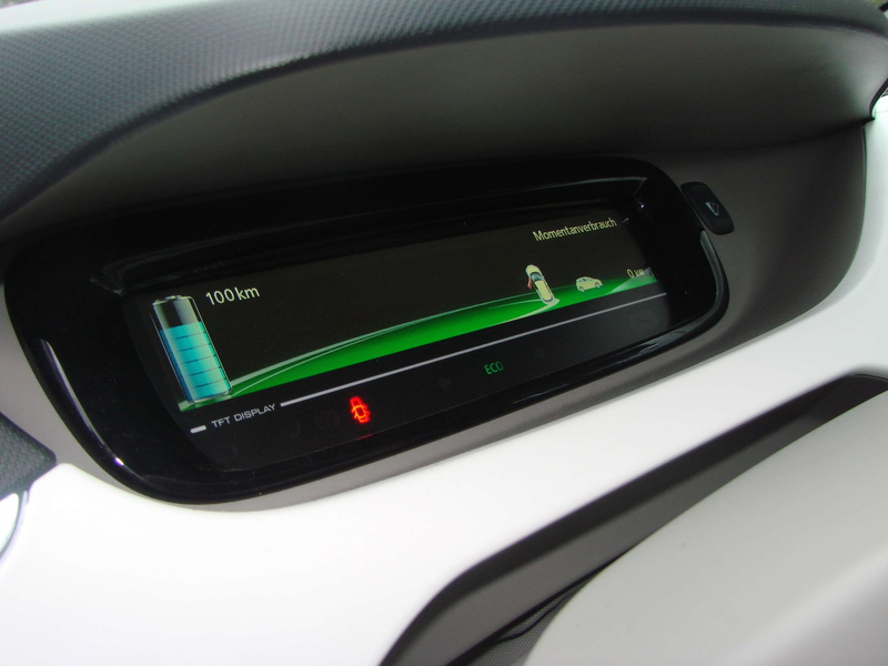 electric car, technology, speedo, tft, modern, renault, car, communication, 2K, transportation, cockpit, travel, indoors, motor vehicle, mode of transportation