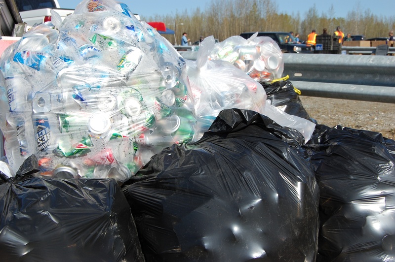 incidental people, packs, environmental conservation, mode of transportation, polythene, pollution, responsibility, recycle, real people, environment, garbage bag