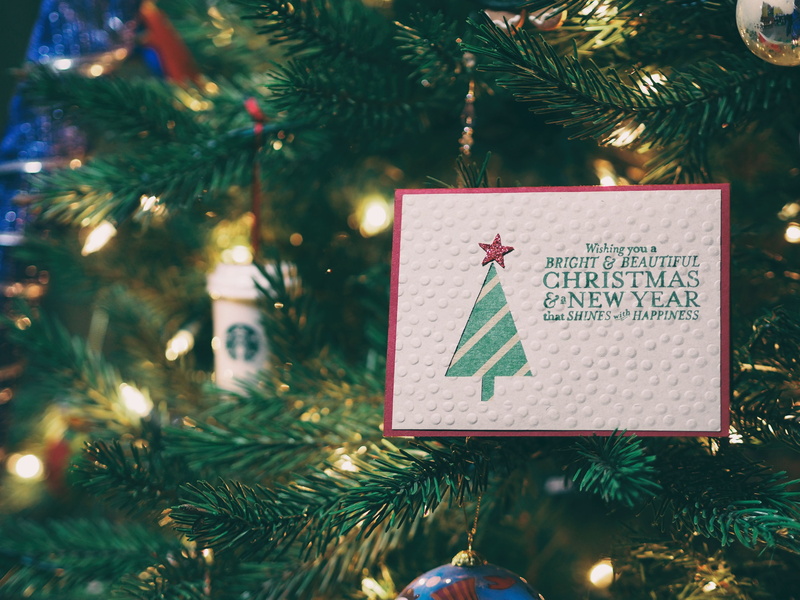 sign, no people, christmas ornament, decoration, hanging, western script, illuminated, white, new, christmas, gift, celebration event, merry, decor, tree