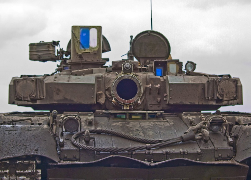 war, close-up, machinery, russia, gun, nature, armored Tank, mode of transportation, tank, conflict, front view, transportation, camouflage, power, sky