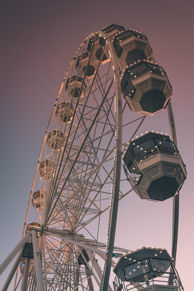 amusement park ride, metal, architecture, clear sky, wheel, circus, carnival, amusement park, hour, leisure activity, ride, sky, 4K, golden, travel destinations
