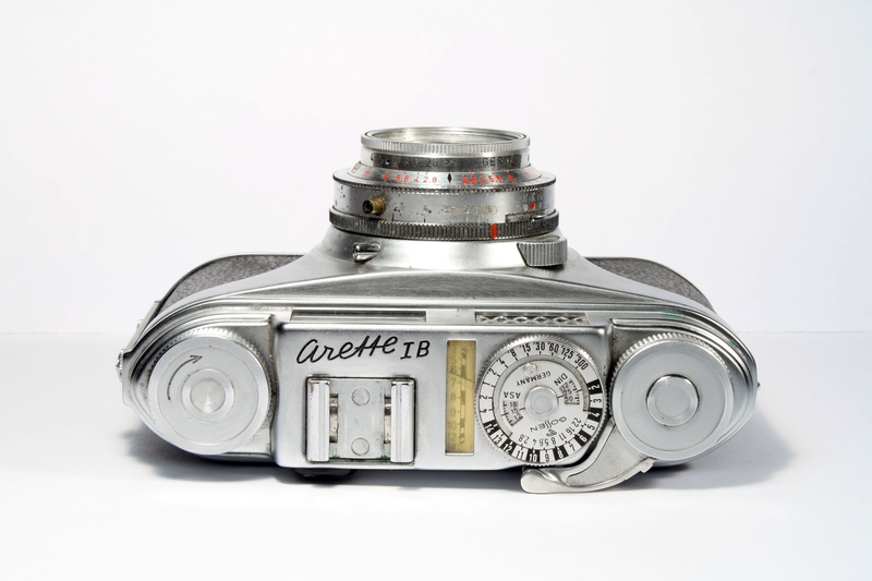 foto, classic, old camera, photo, number, metal, finance, silver colored, indoors, silver - metal, still life, no people, vintage, old, studio shot, white background